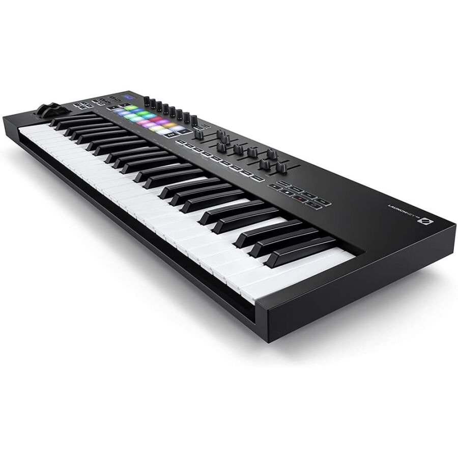 Launchkey 49 MK3 Midi Klavye - 3